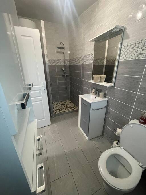 Appart T2 Proche Aeroport Roissy Apartment Tremblay-en-France Exterior photo