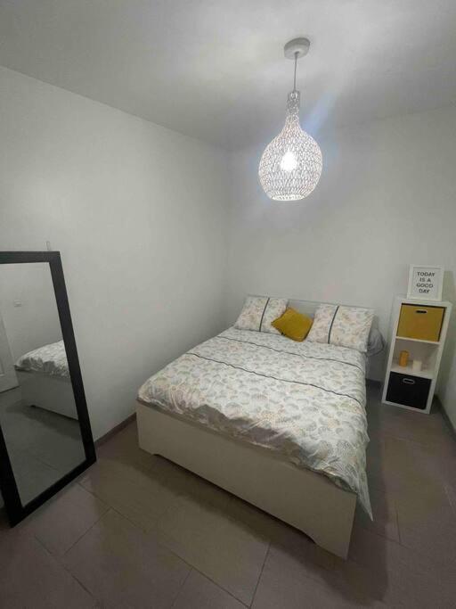 Appart T2 Proche Aeroport Roissy Apartment Tremblay-en-France Exterior photo